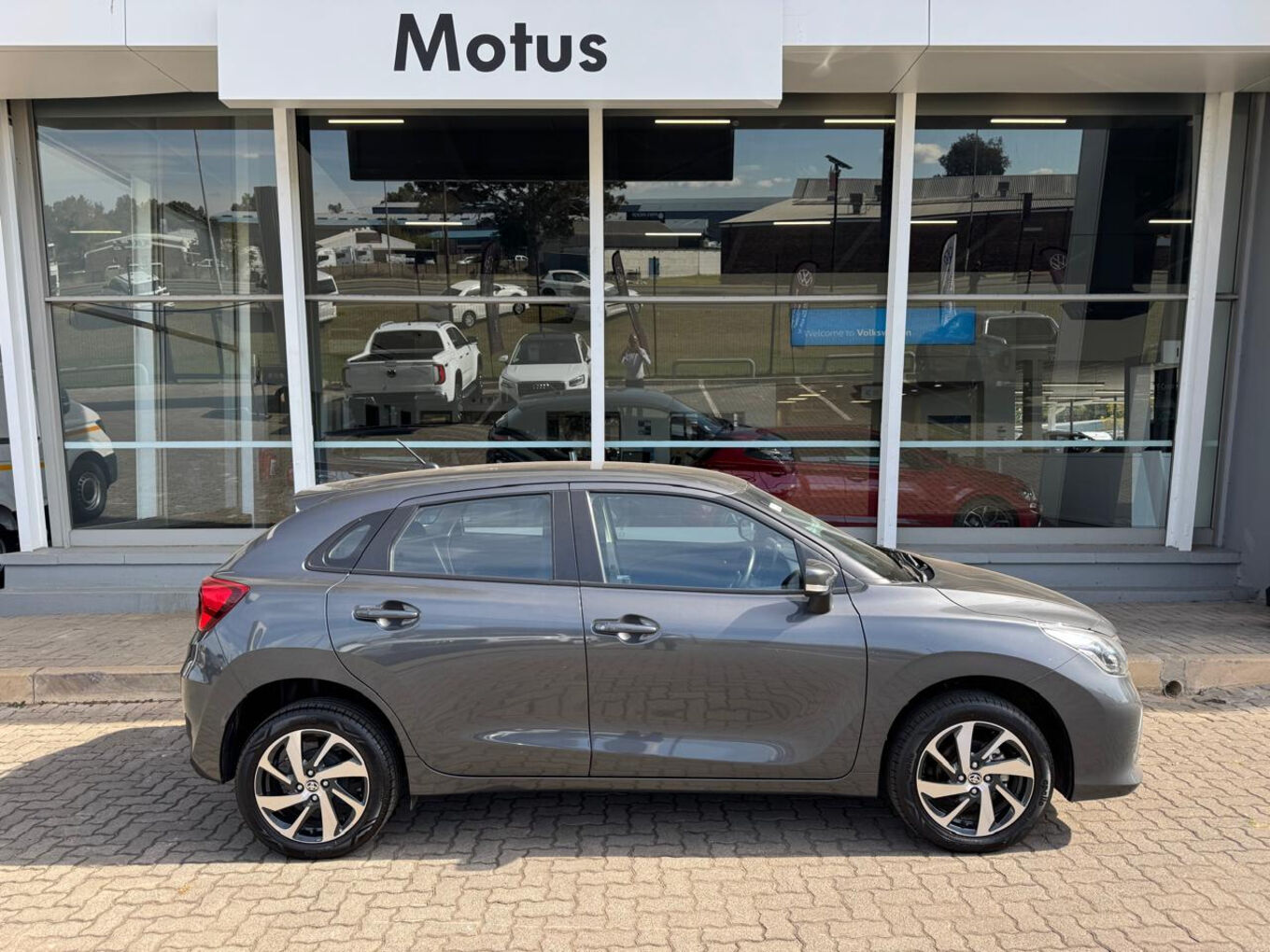 2025 TOYOTA STARLET 1.5 XS Auto — photo 7