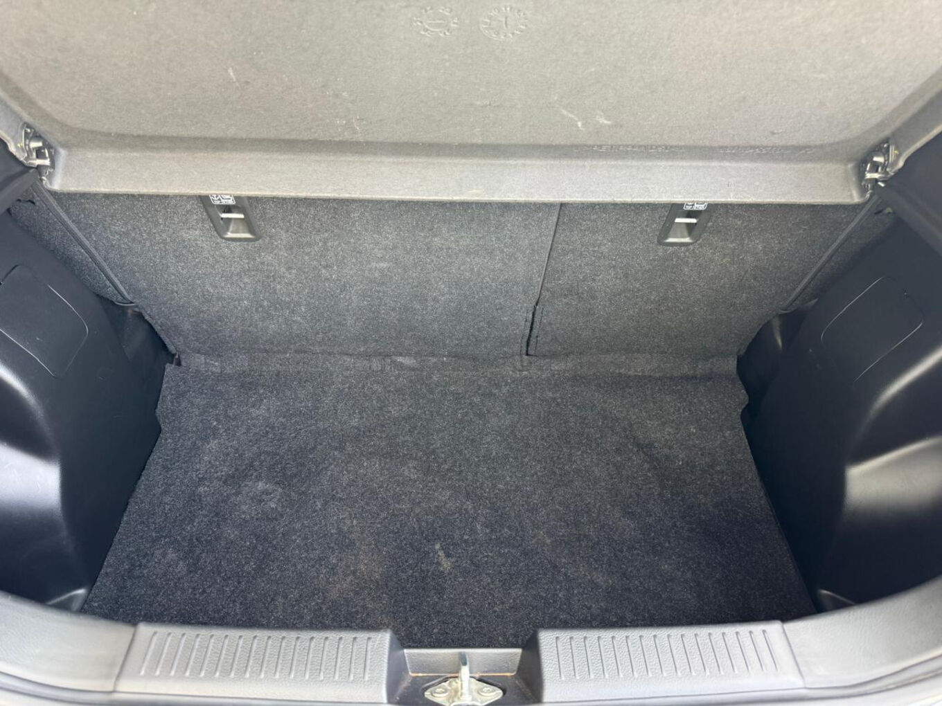 2025 TOYOTA STARLET 1.5 XS Auto — photo 8