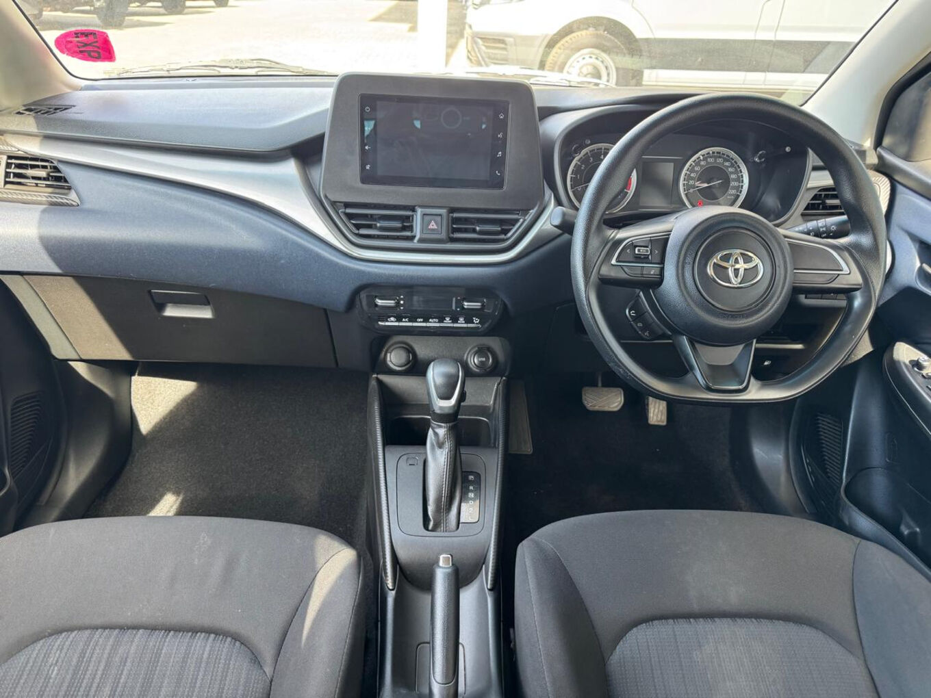2025 TOYOTA STARLET 1.5 XS Auto — photo 12