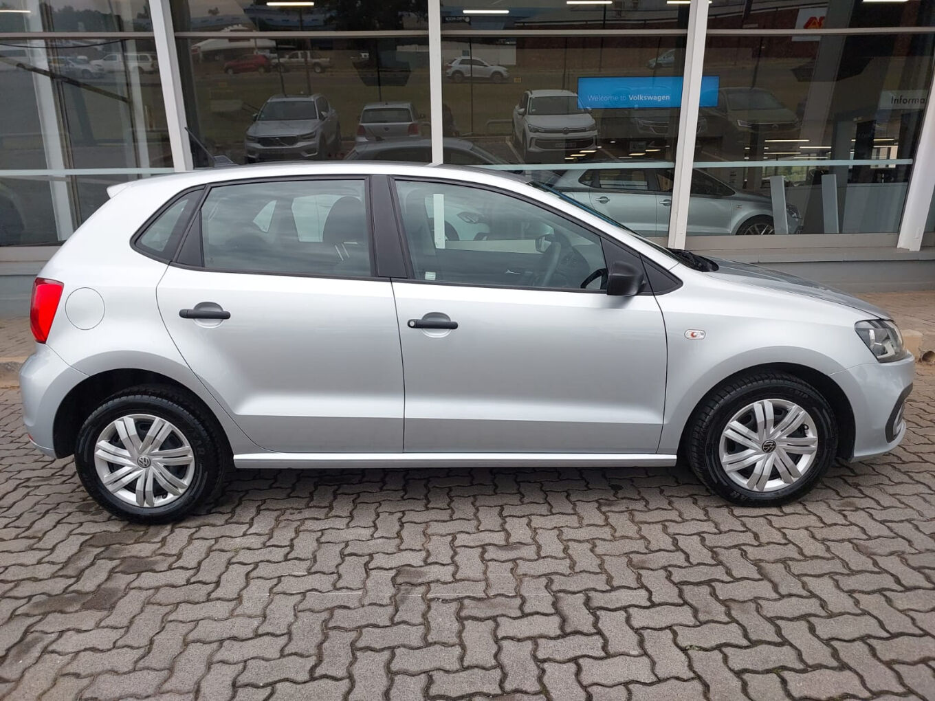 2025 VOLKSWAGEN POLO VIVO Hatch 1.4 — photo 7