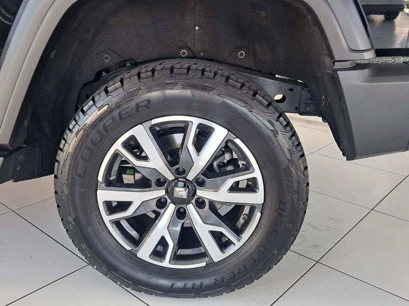 2026 GWM Tank 300 2.4TD ULTRA LUXURY 4X4 AT - Image 16