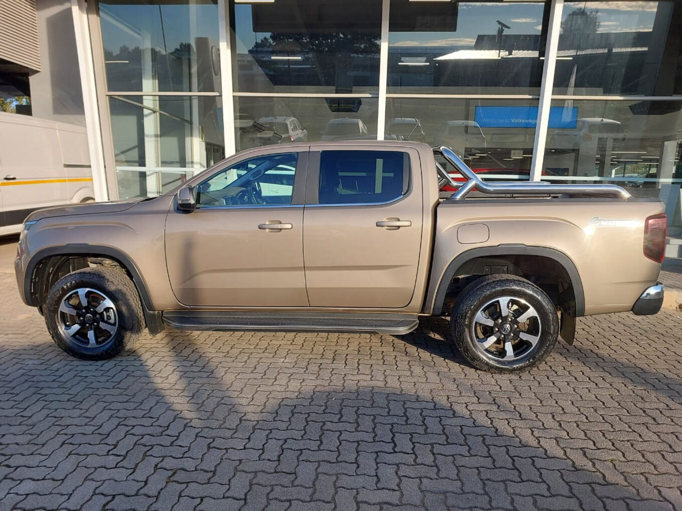 2024 VOLKSWAGEN AMAROK 2.0BiTDI Double Cab Style 4Motion image 4