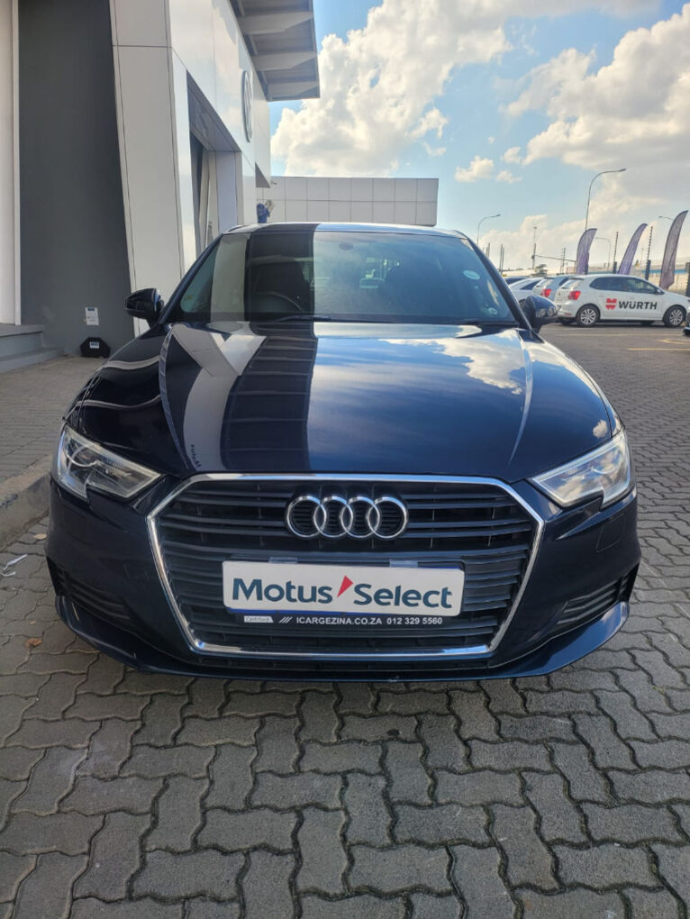 2019 AUDI A3 Sportback 35TFSI S Line image 2