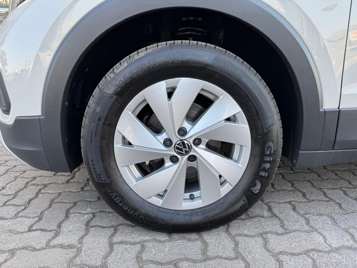 2026 VOLKSWAGEN T-CROSS 1.0TSI Auto — photo 13