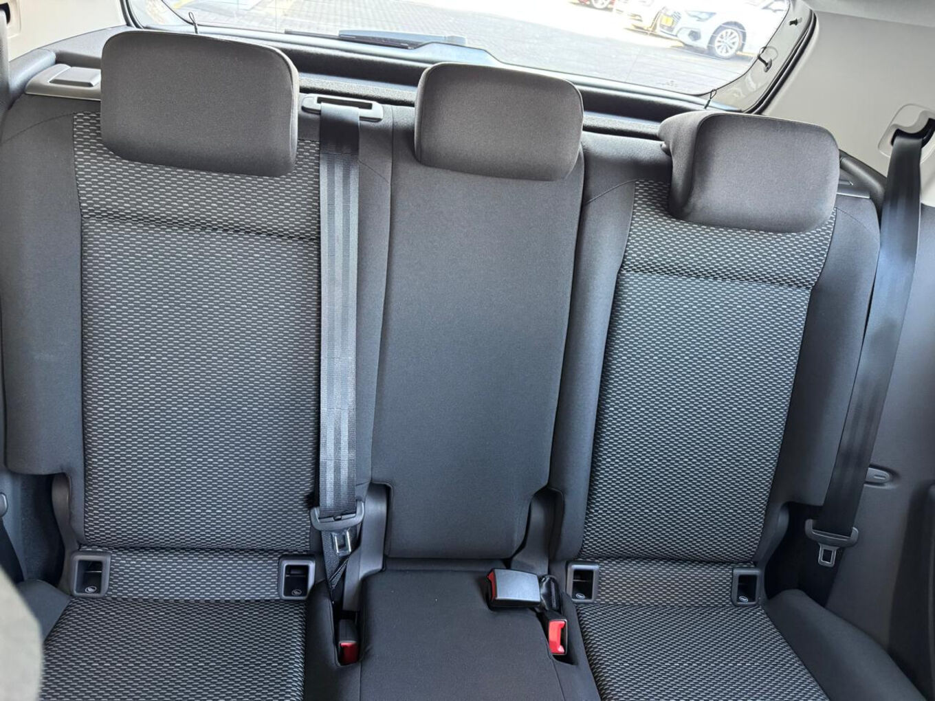 2026 VOLKSWAGEN T-CROSS 1.0TSI Auto — photo 9