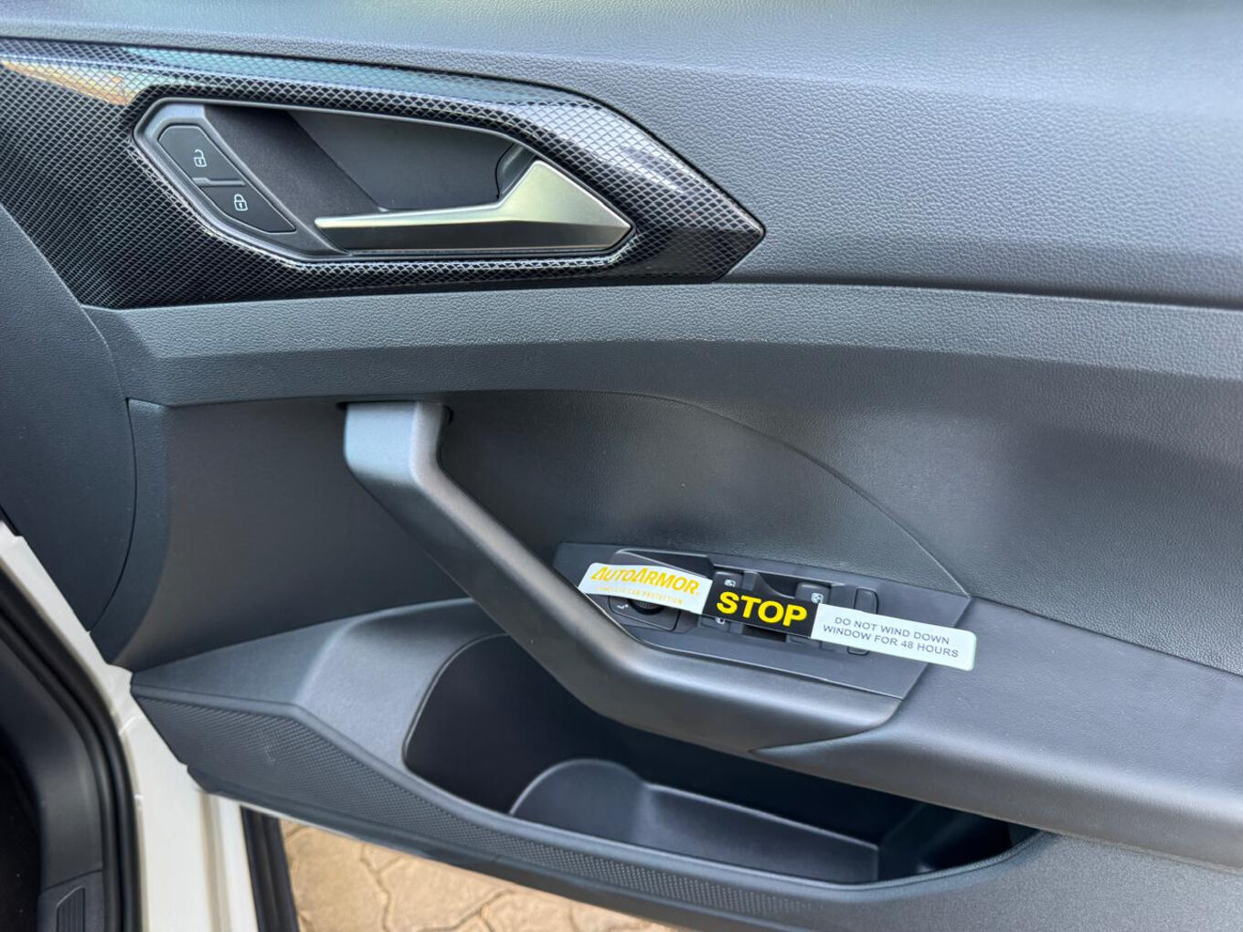 2026 VOLKSWAGEN T-CROSS 1.0TSI Auto — photo 12