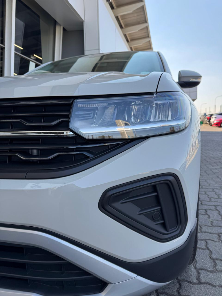 2026 VOLKSWAGEN T-CROSS 1.0TSI Auto — photo 14