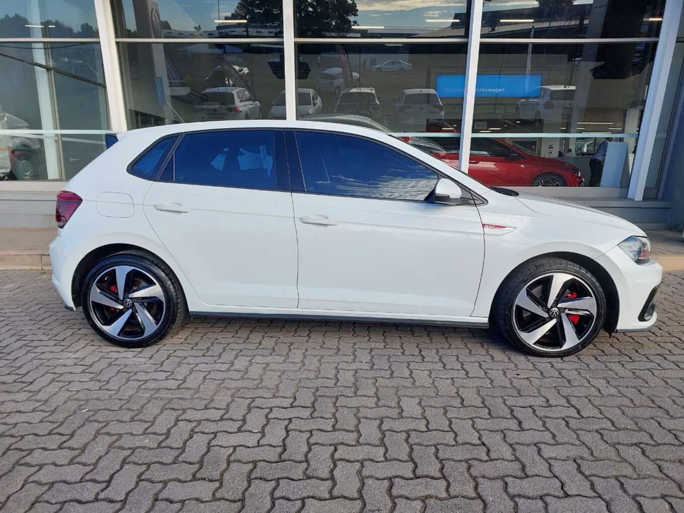 2022 VOLKSWAGEN POLO GTI — photo 8