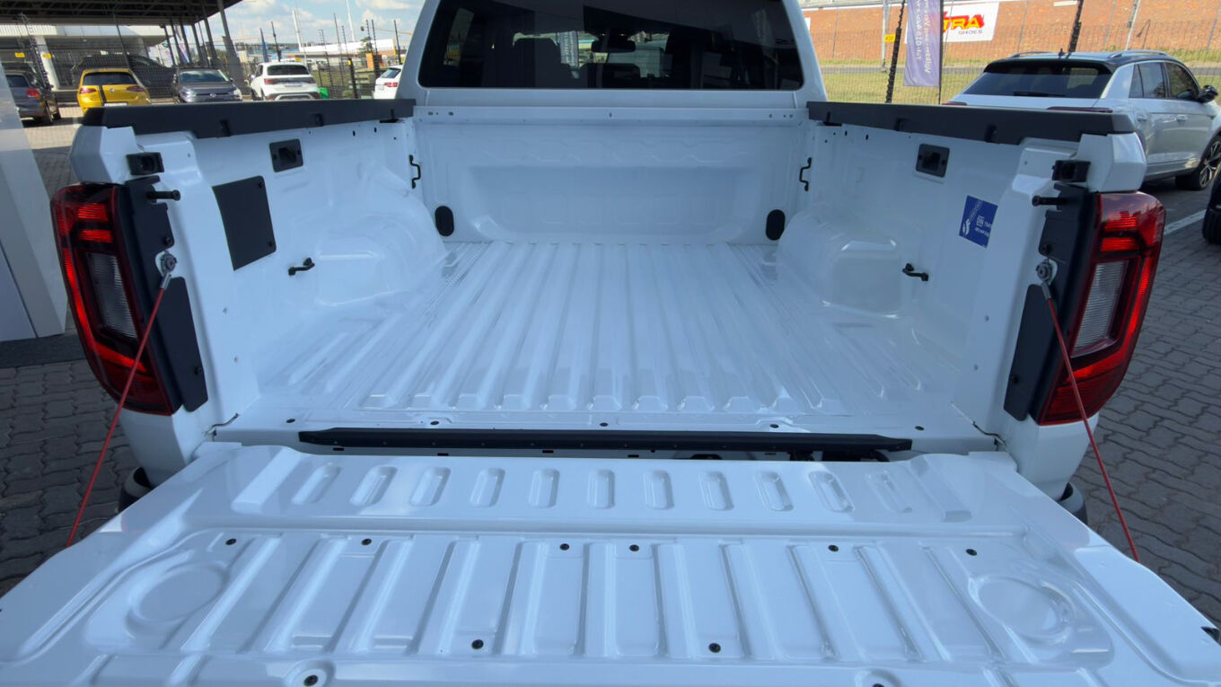2026 VOLKSWAGEN AMAROK 2.0TDI Double Cab Life image 10