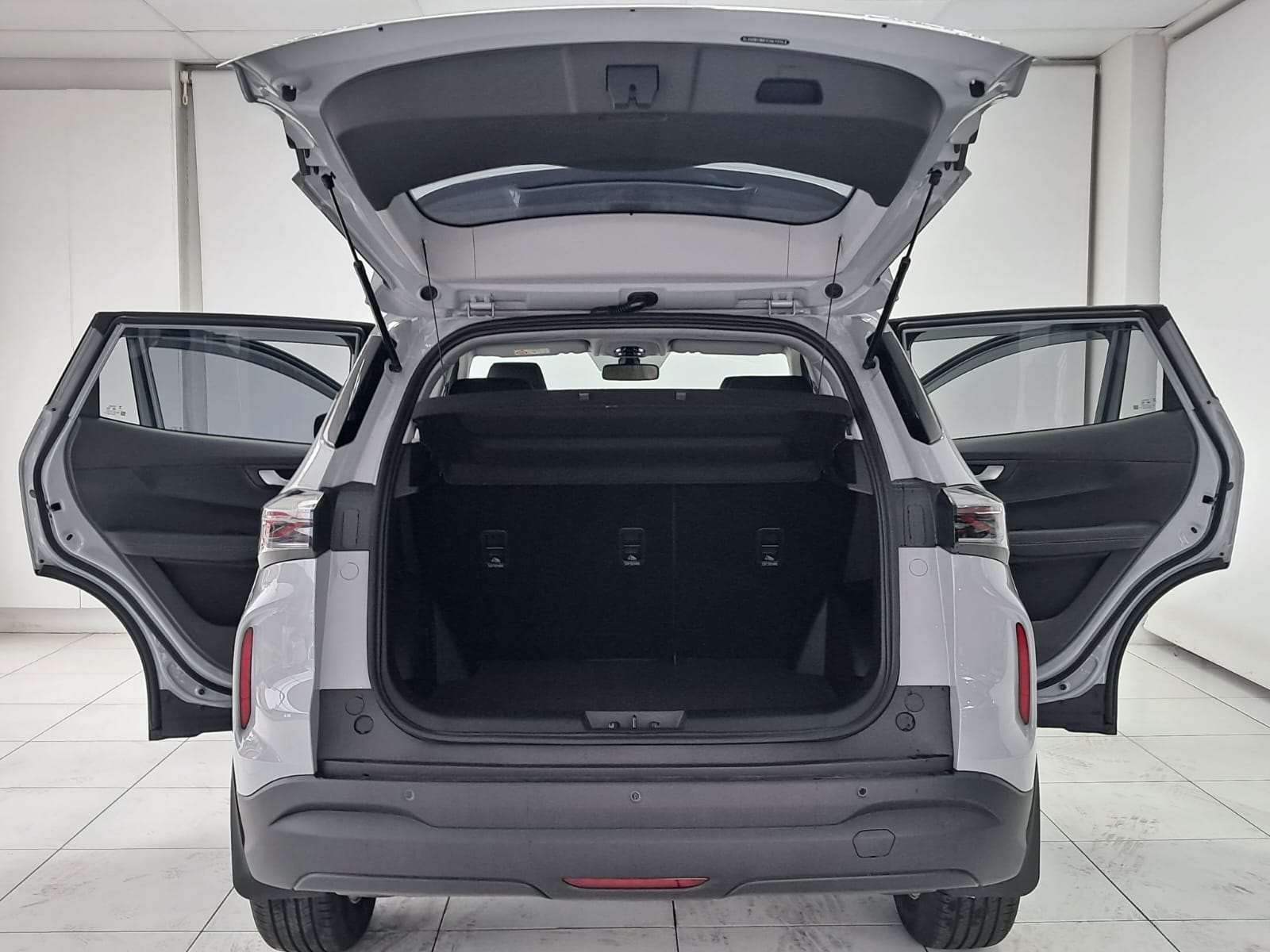 2026 Chery Tiggo Cross LIT MT - Image 5