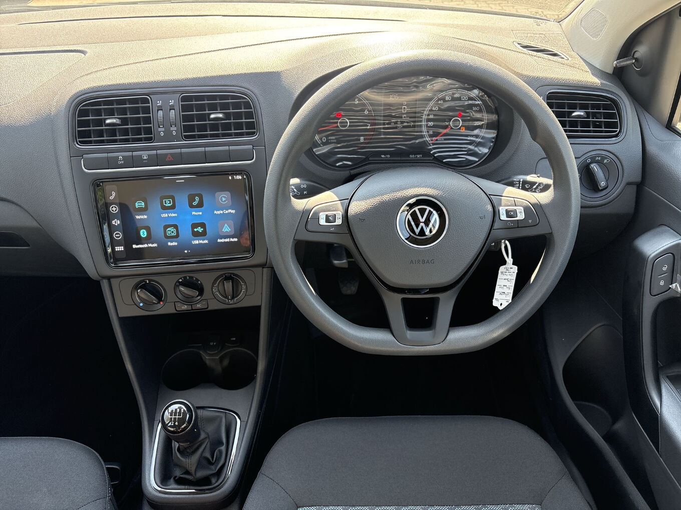 2026 VOLKSWAGEN POLO VIVO Hatch 1.4 Life — photo 13