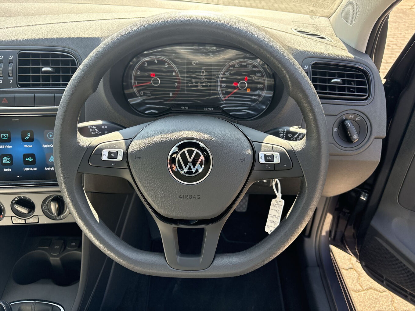 2026 VOLKSWAGEN POLO VIVO Hatch 1.4 Life — photo 21