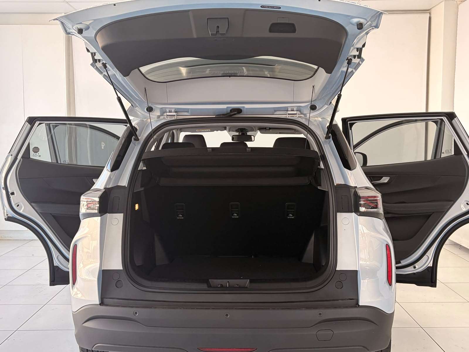 2026 Chery Tiggo Cross LIT CVT - Image 5