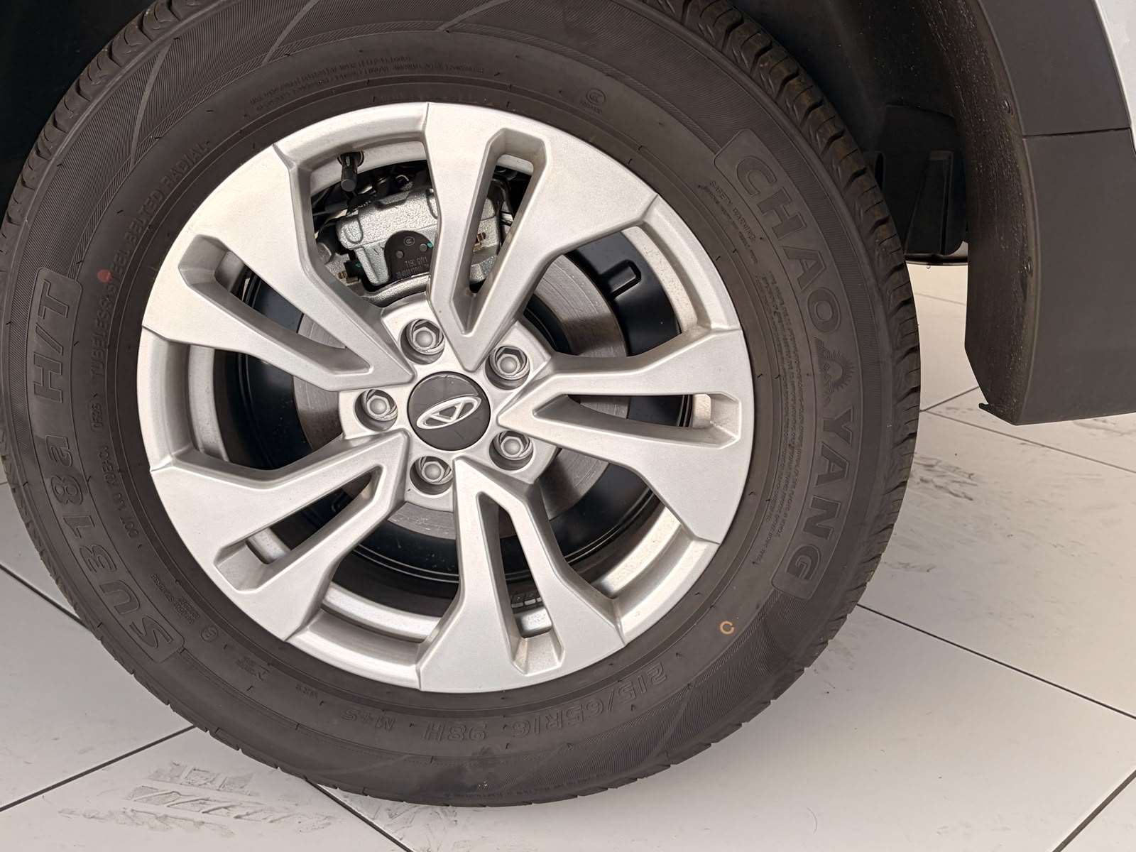2026 Chery Tiggo Cross LIT CVT - Image 16