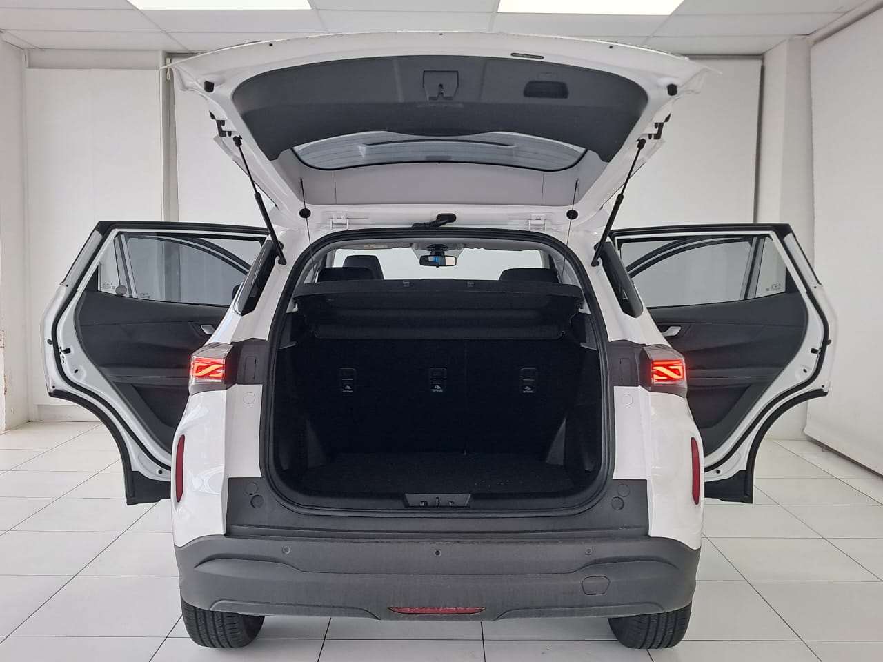 2026 Chery Tiggo Cross LIT CVT - Image 5