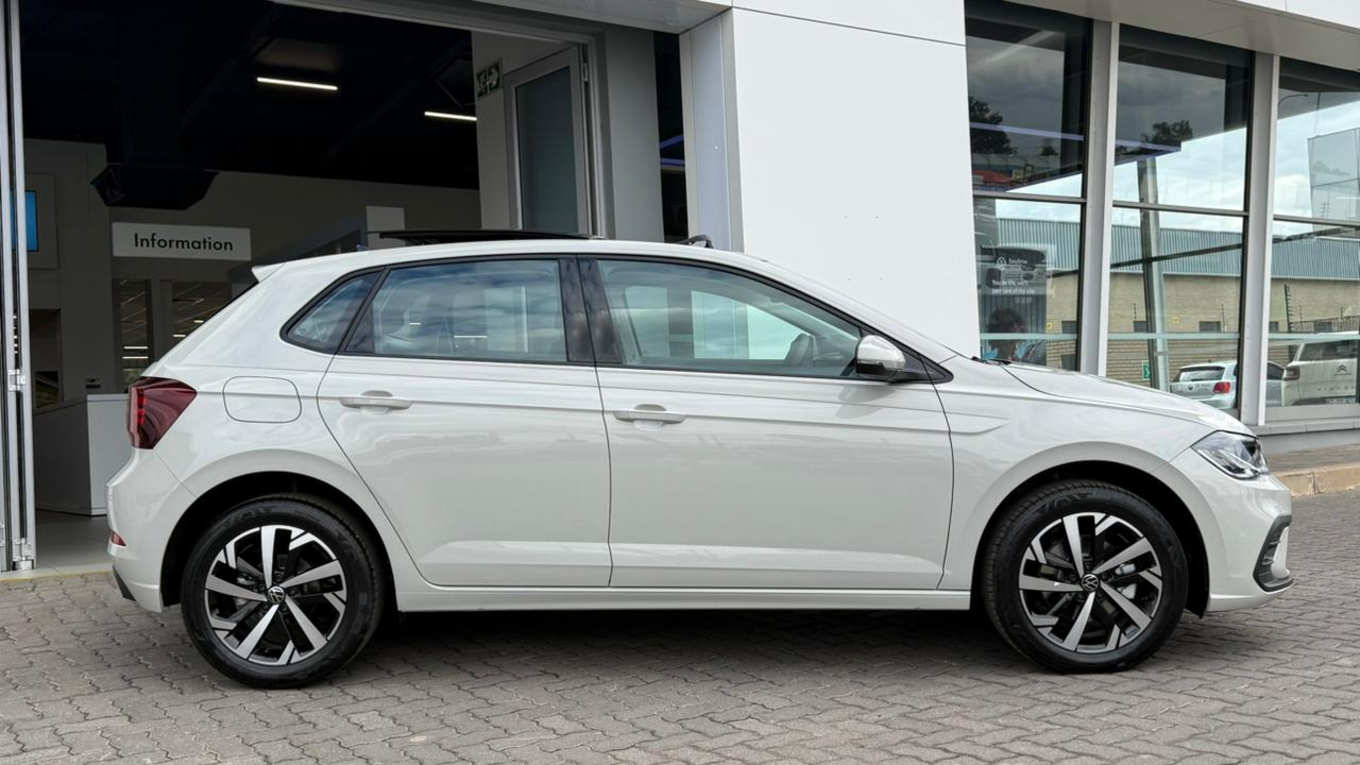 2026 VOLKSWAGEN POLO Hatch 1.0TSI Life Auto — photo 8