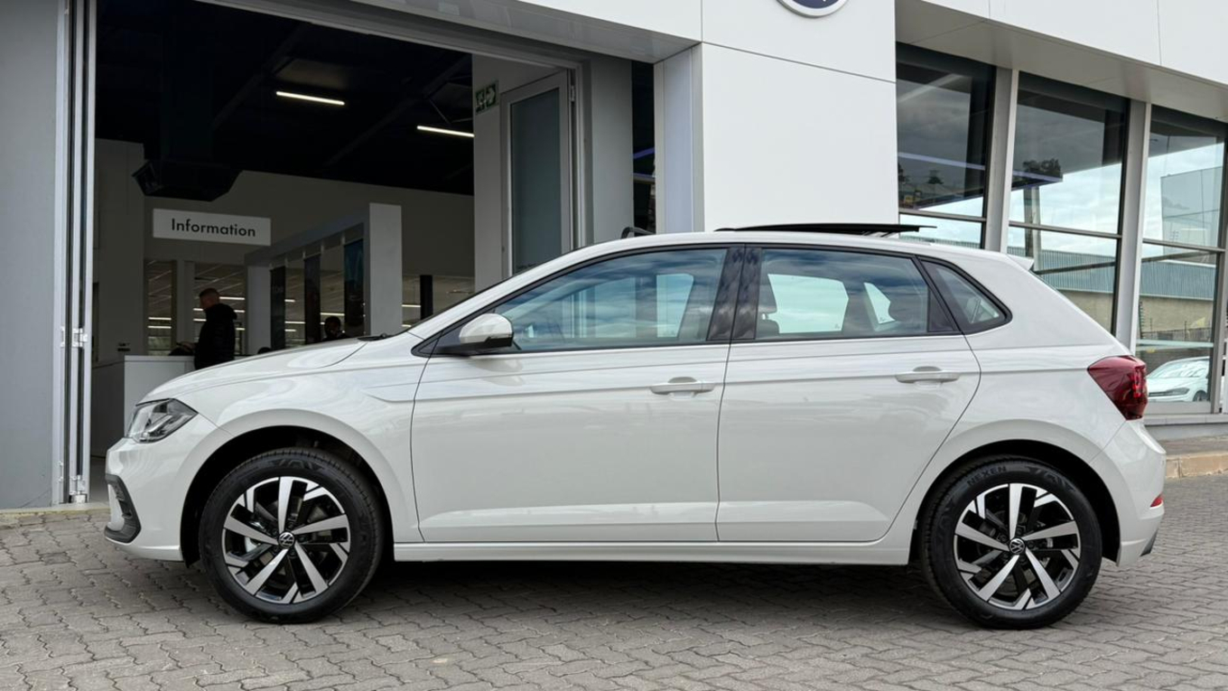 2026 VOLKSWAGEN POLO Hatch 1.0TSI Life Auto — photo 4