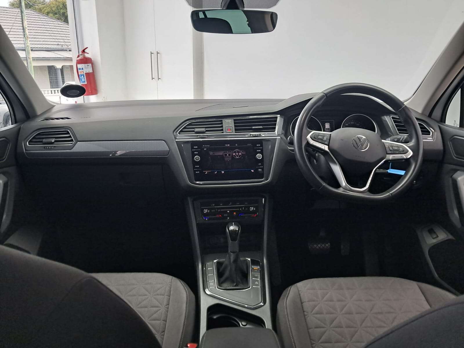 2021 Volkswagen TIGUAN / TAYRON TIGUAN 1.4 TSI LIFE DSG (110KW) - Image 11