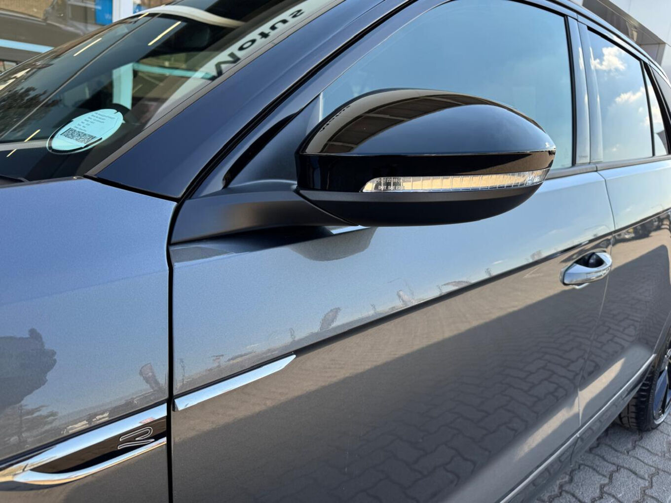 2026 VOLKSWAGEN T-ROC 2.0TSI 4Motion R-Line — photo 12