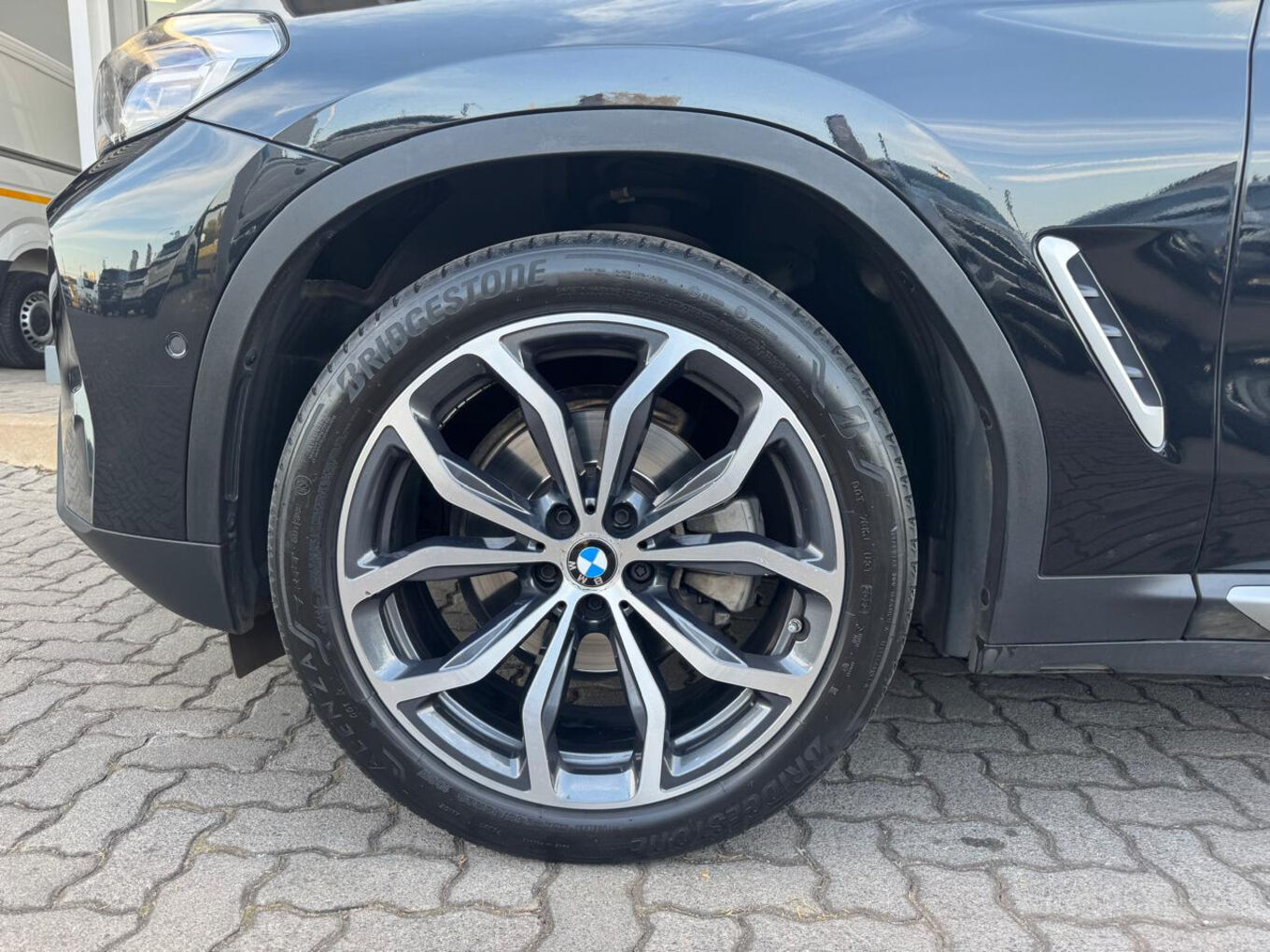 2022 BMW X3 xDrive20d image 14