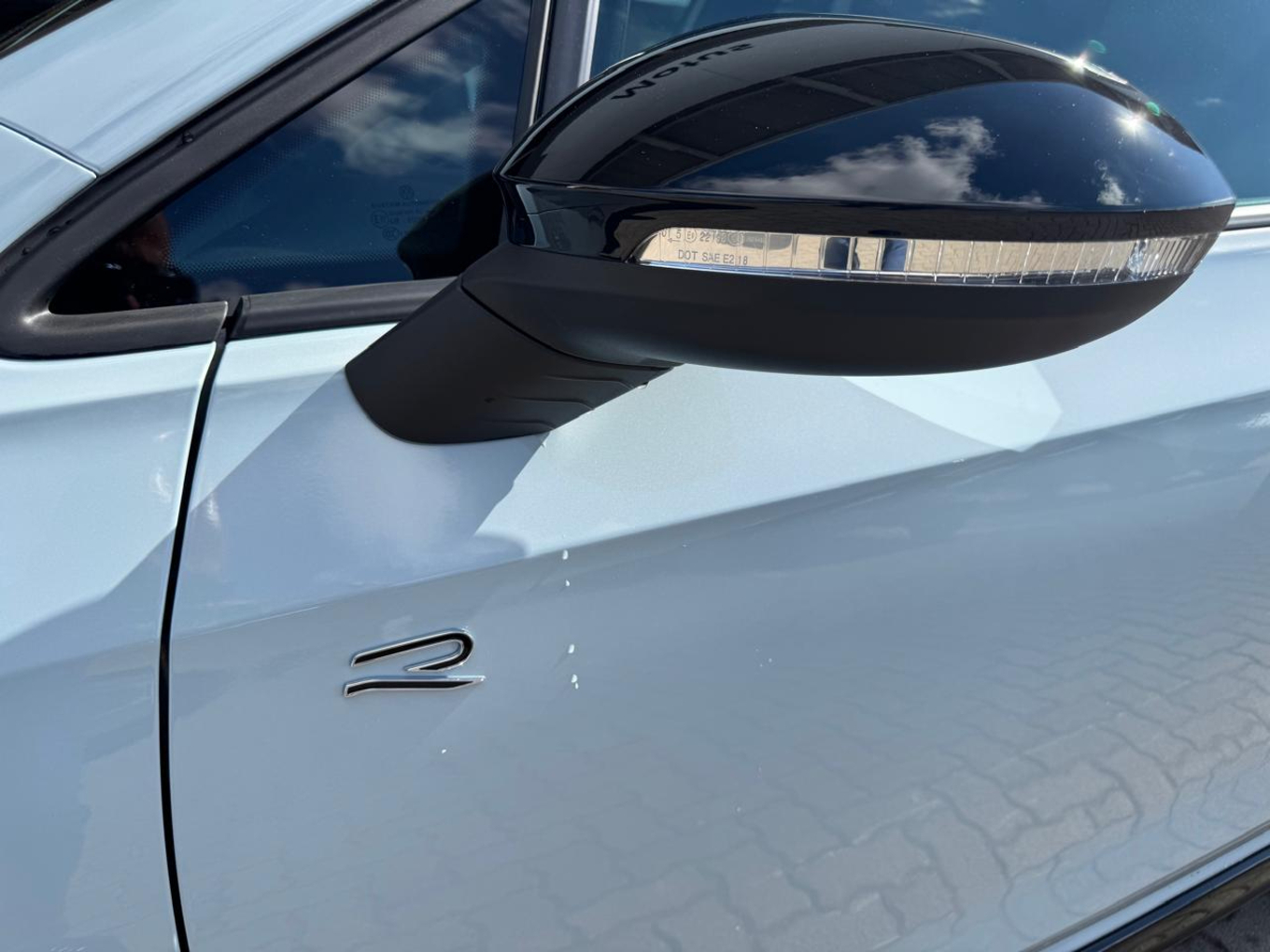 2026 VOLKSWAGEN GOLF 1.4TSI R-Line image 12