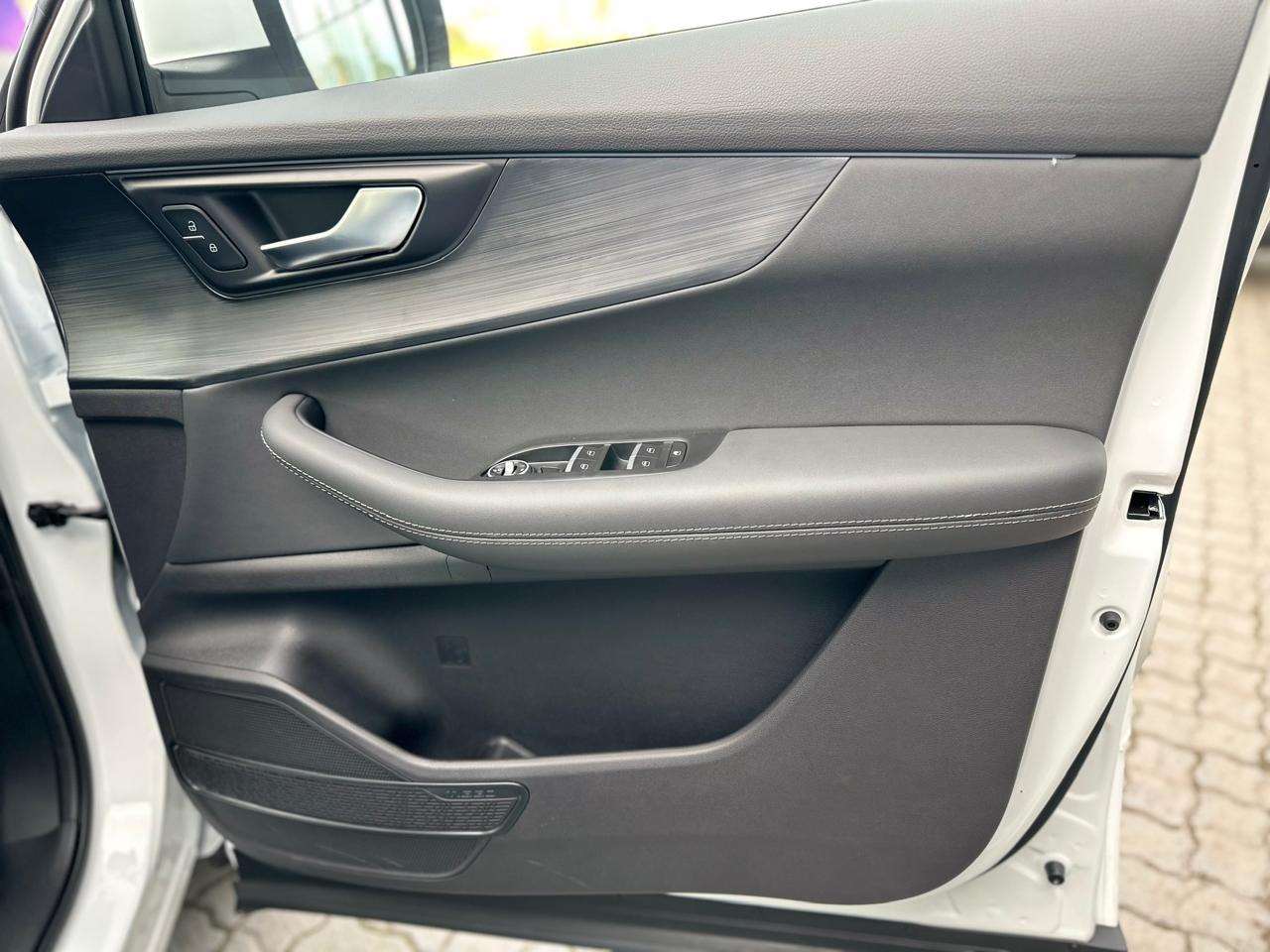 2026 Chery Tiggo Cross LIT CVT - Image 13