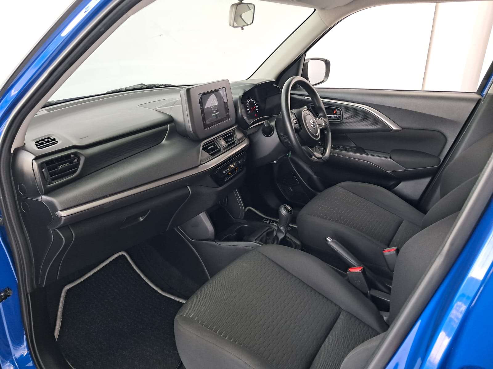 2025 Suzuki Swift 1.2 GL+ MT - Image 10