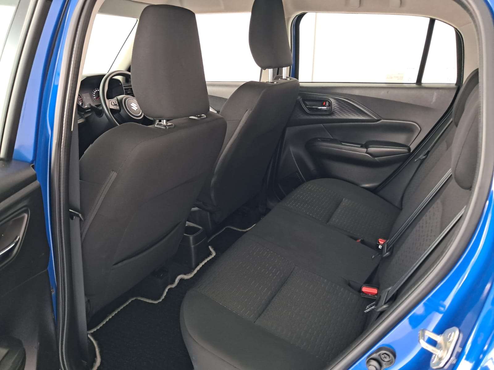 2025 Suzuki Swift 1.2 GL+ MT - Image 12