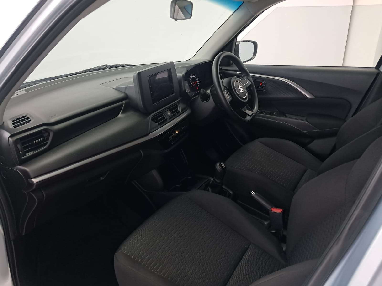 2025 Suzuki SWIFT/ DZIRE 1.2 GL+ MT - Image 11