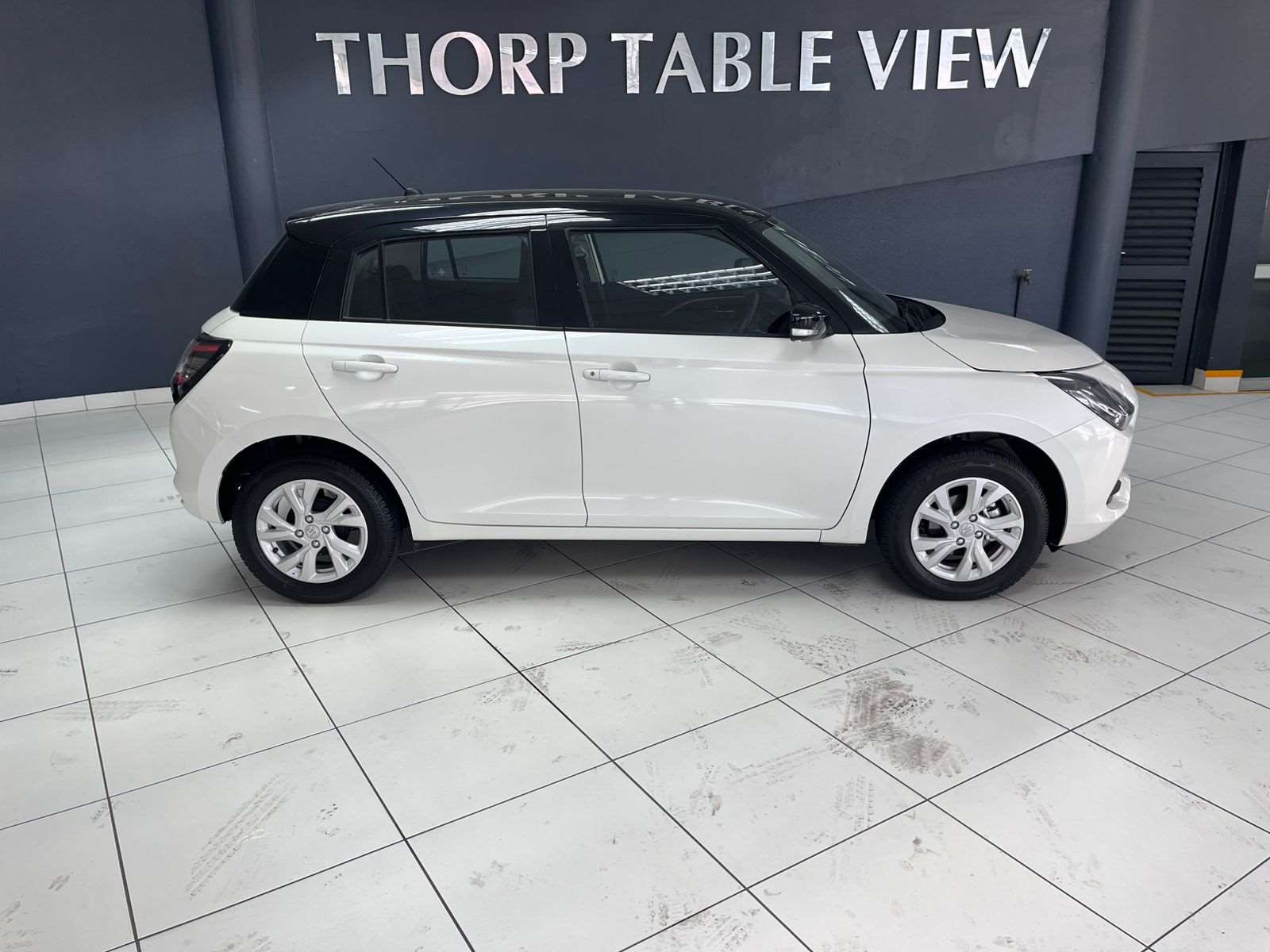 2026 Suzuki Swift 1.2 GL+ 5MT New - Image 3