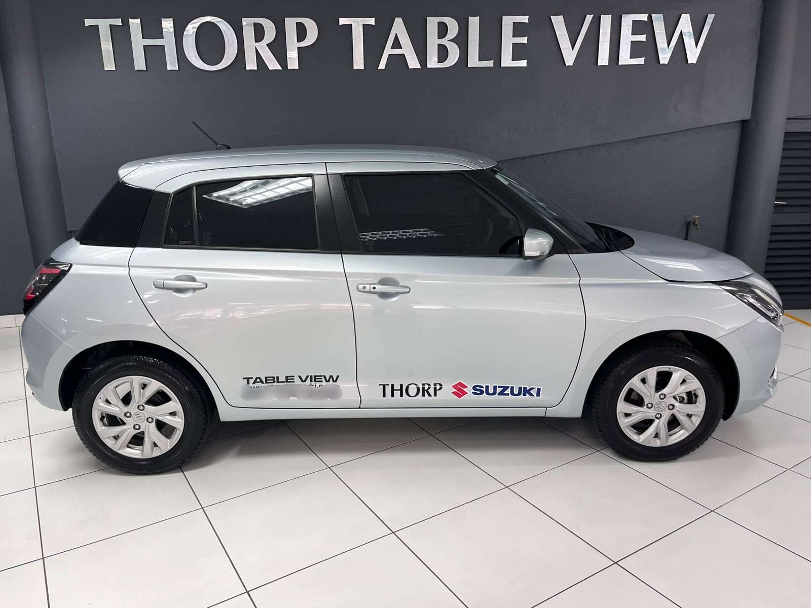 2026 Suzuki Swift 1.2 GLX CVT New - Image 2