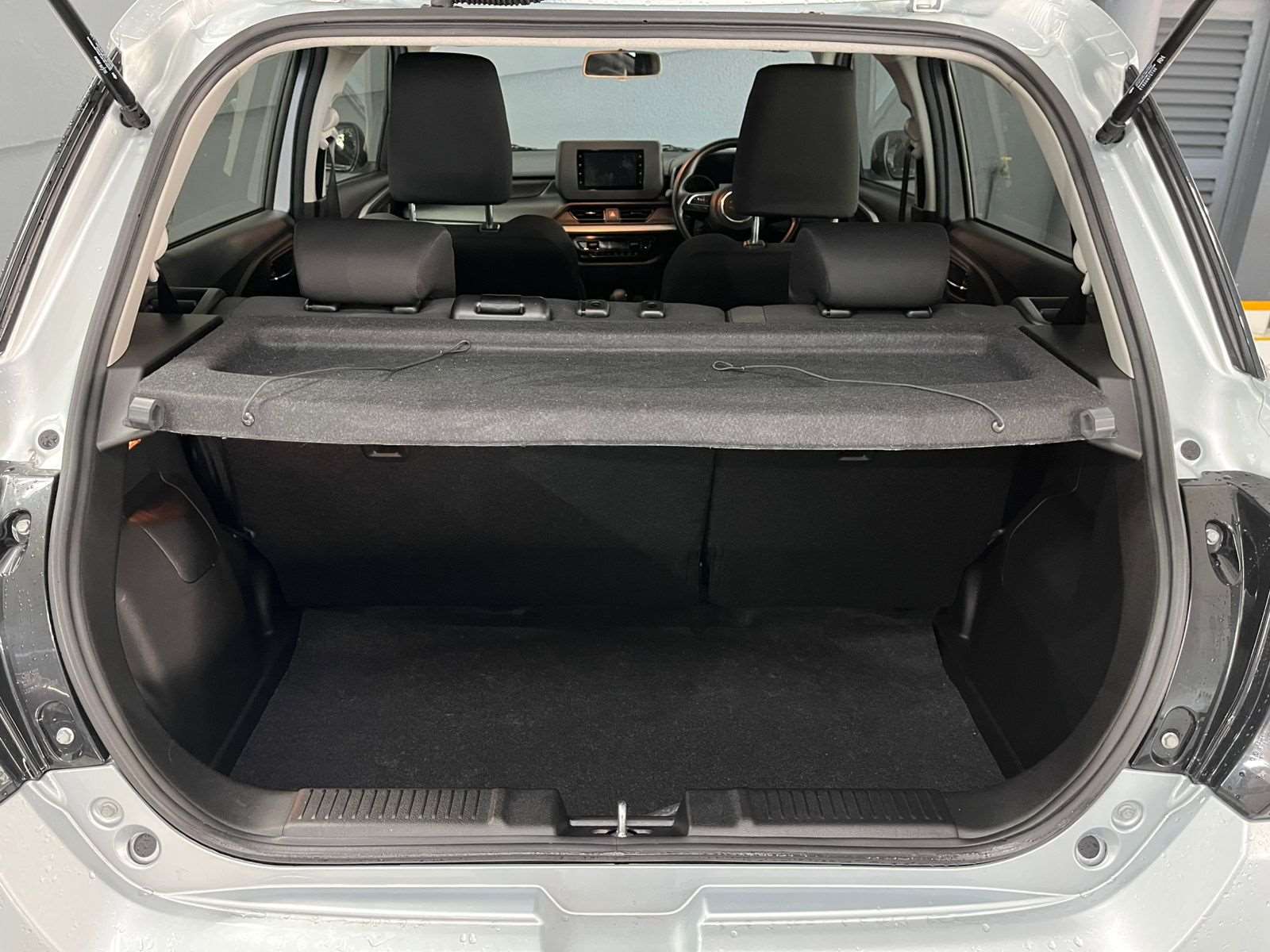 2026 Suzuki Swift 1.2 GLX CVT New - Image 9