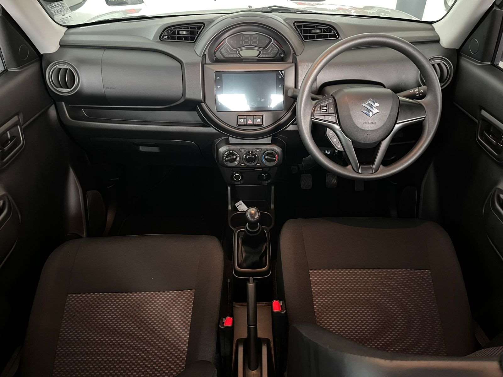 2026 Suzuki S-Presso 1.0 GL+ MT MC - Image 4
