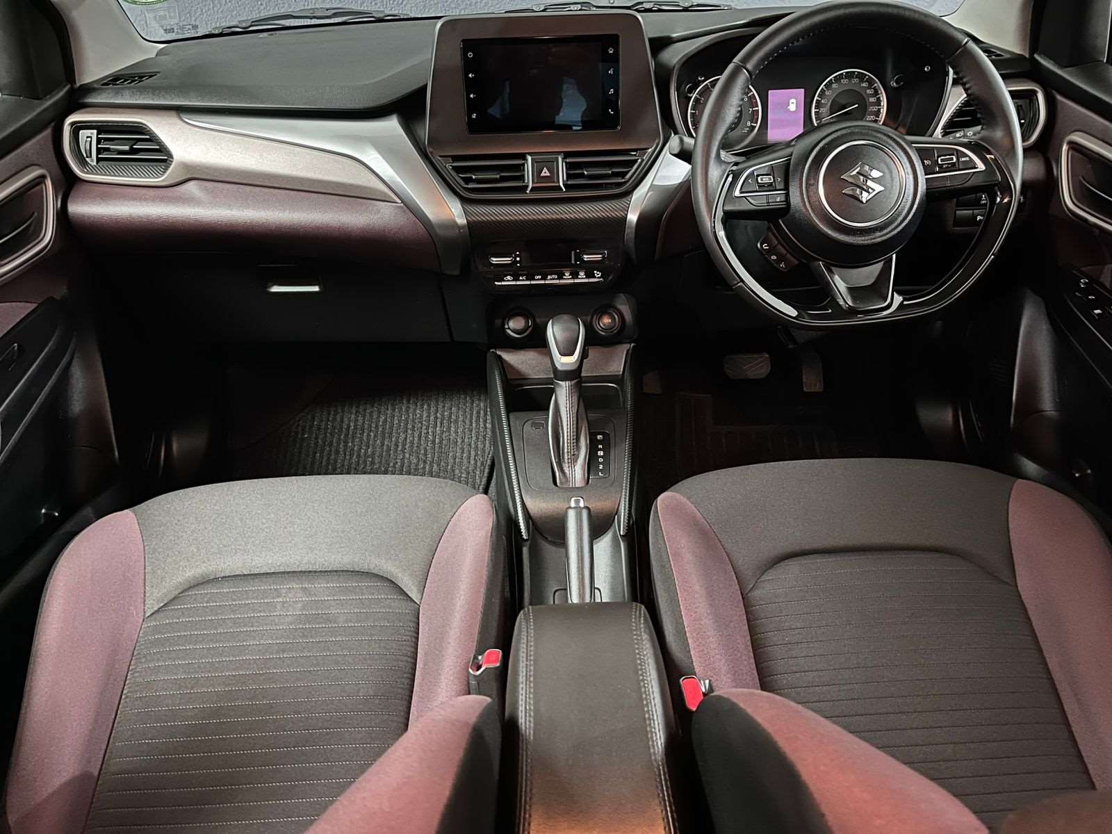 2025 Suzuki Fronx 1.5 GL A/T - Image 4