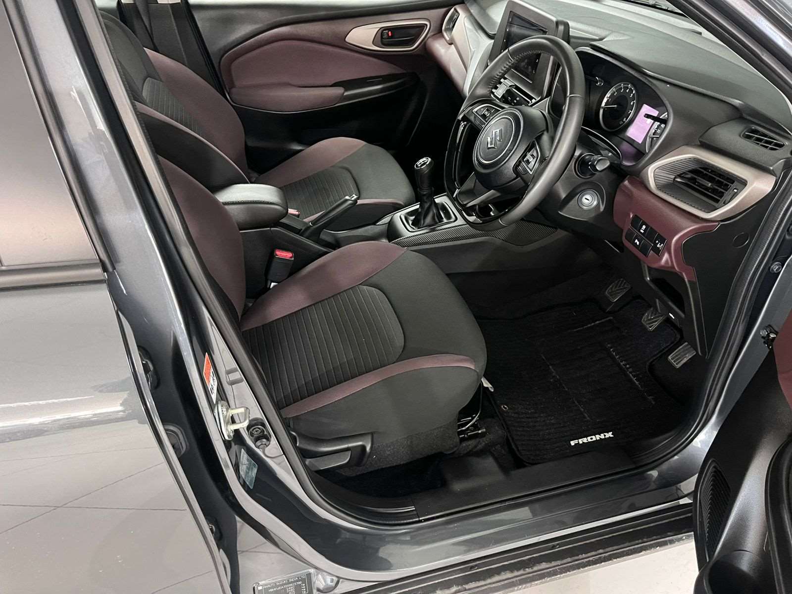 2025 Suzuki Fronx 1.5 GL MT - Image 5