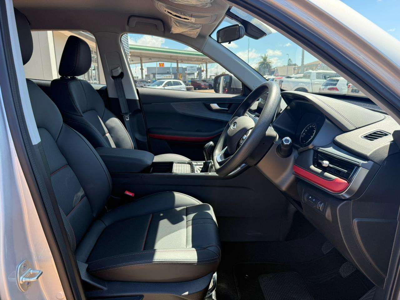 2025 Chery Tiggo 4 Pro 1.5 MT LiT MY23 - Image 9