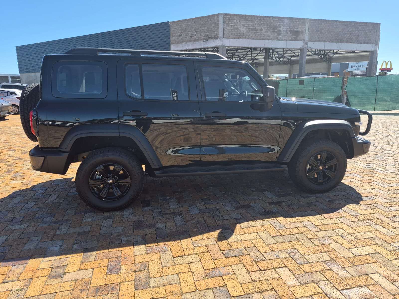 2026 GWM Tank 300 2.4TD S-LUXURY 4X4 AT - Image 4