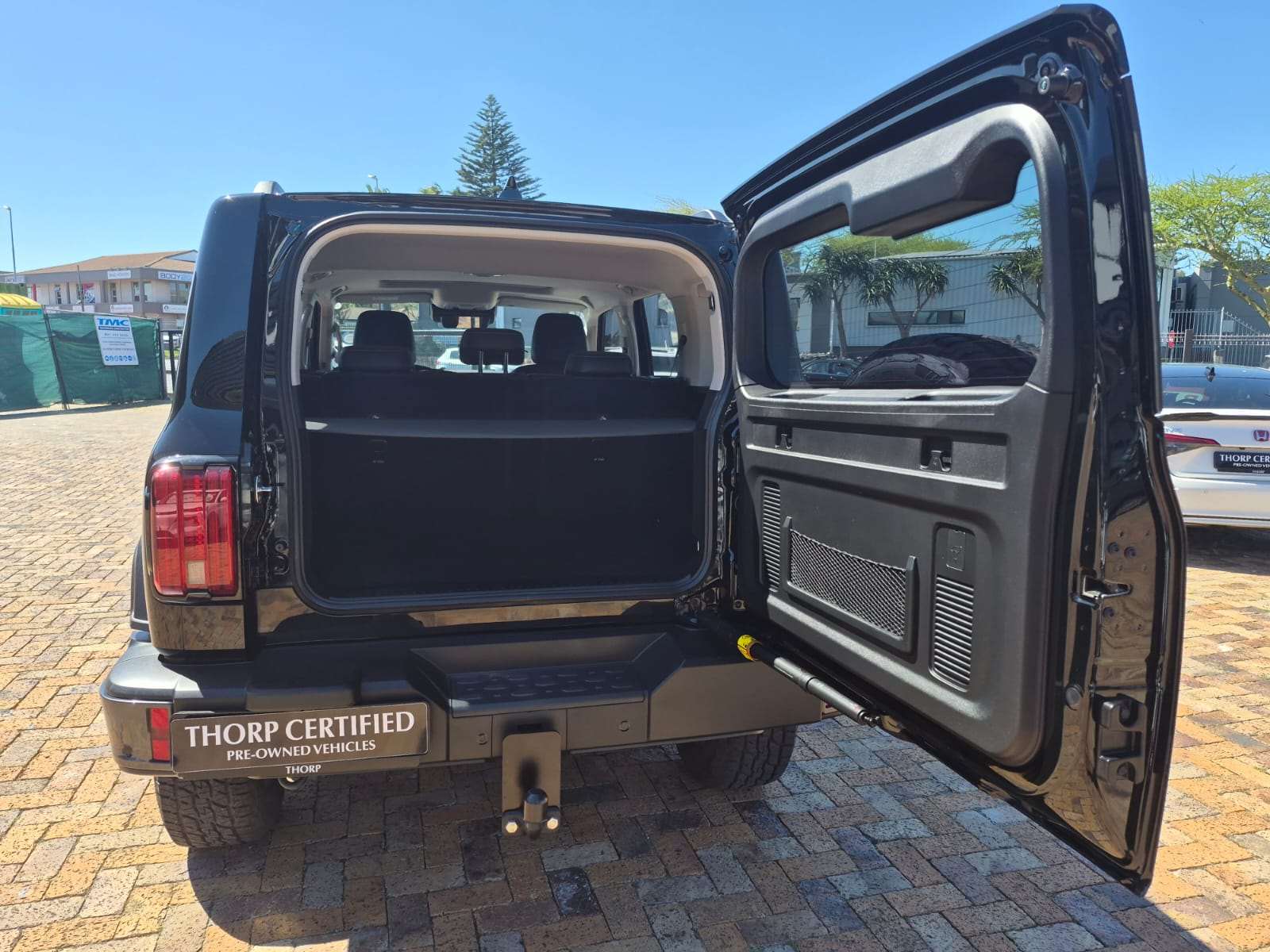 2026 GWM Tank 300 2.4TD S-LUXURY 4X4 AT - Image 9