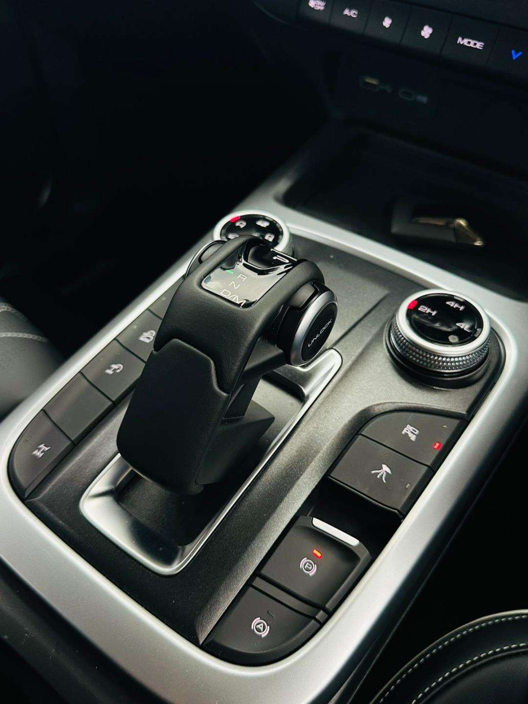 2026 GWM Tank 300 2.4TD S-LUXURY 4X4 AT - Image 11