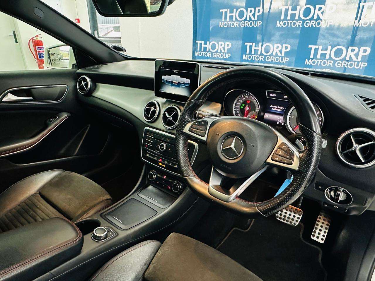 2016 Mercedes-Benz GLA CDI A/T 4 Matic - Image 8