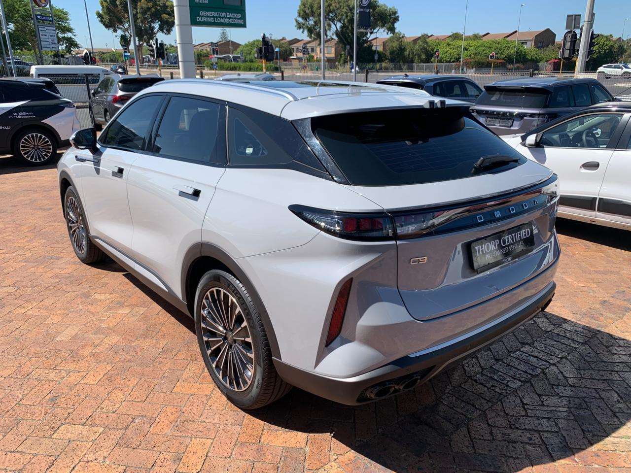 2025 OMODA C9 Inspire 2WD - Image 3