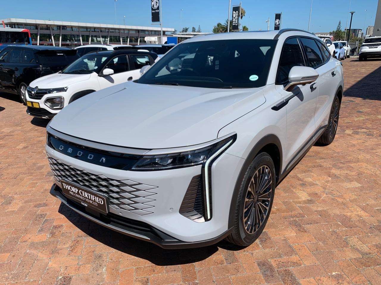 2025 OMODA C9 Inspire 2WD - Image 2