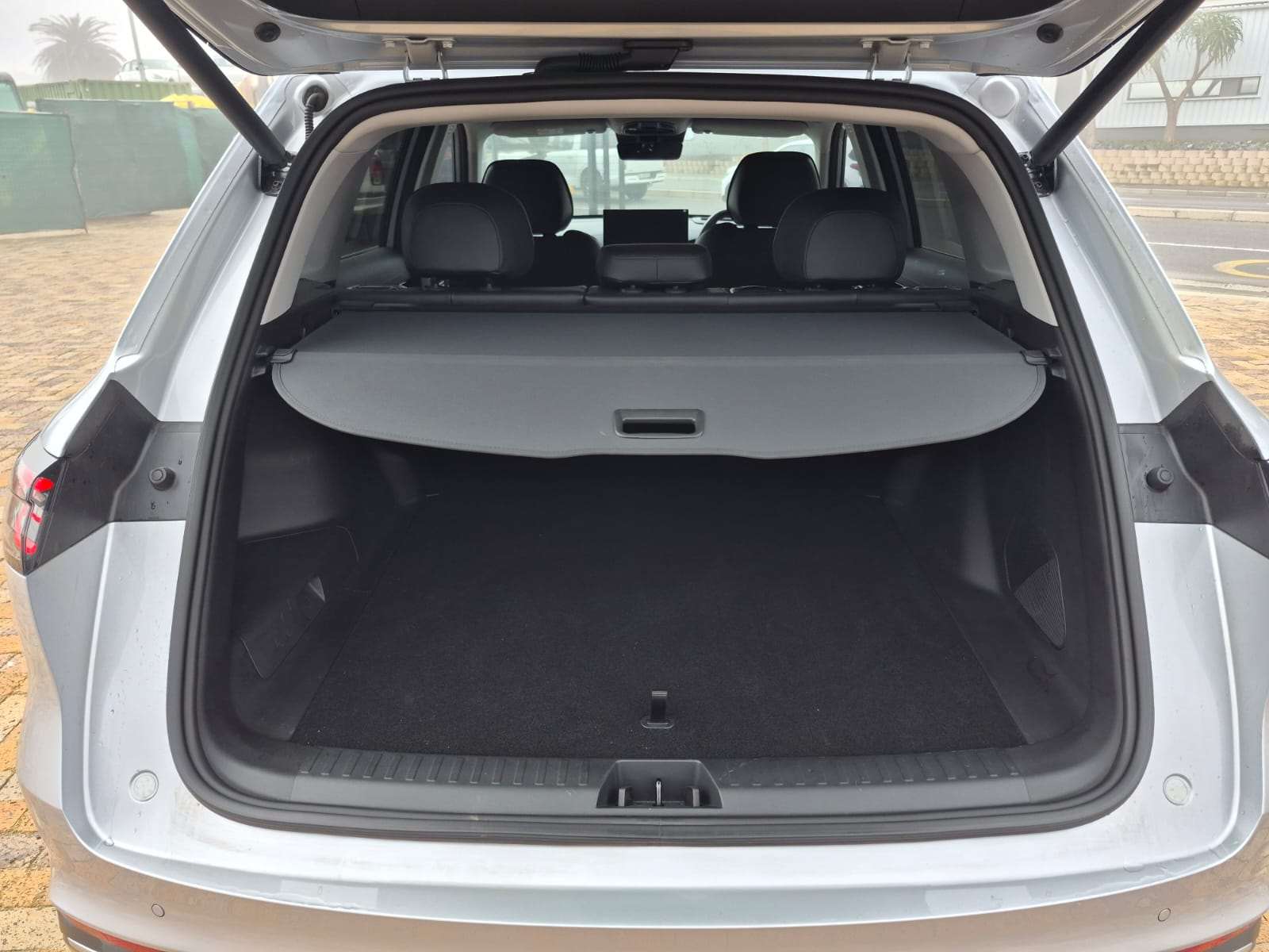 2026 Geely E5 Em-I Apex - Image 10