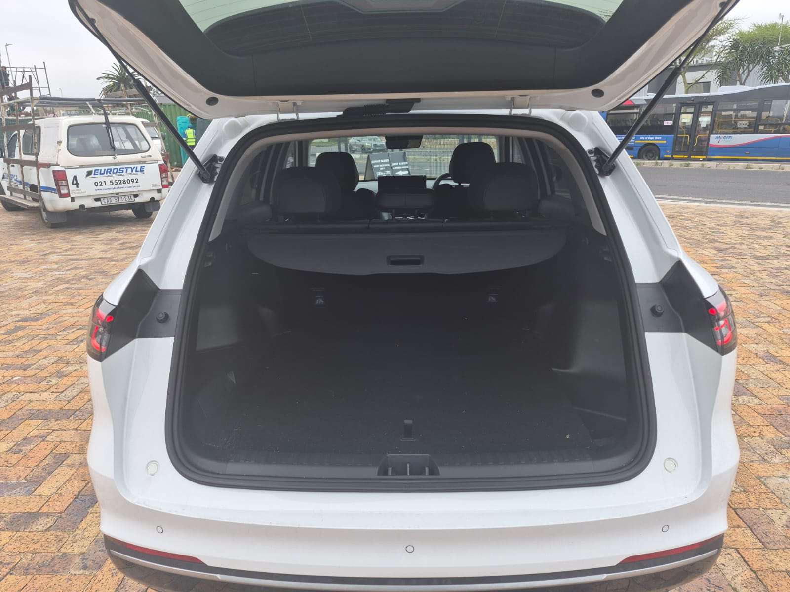 2026 Geely E5 Em-I Aspire - Image 9