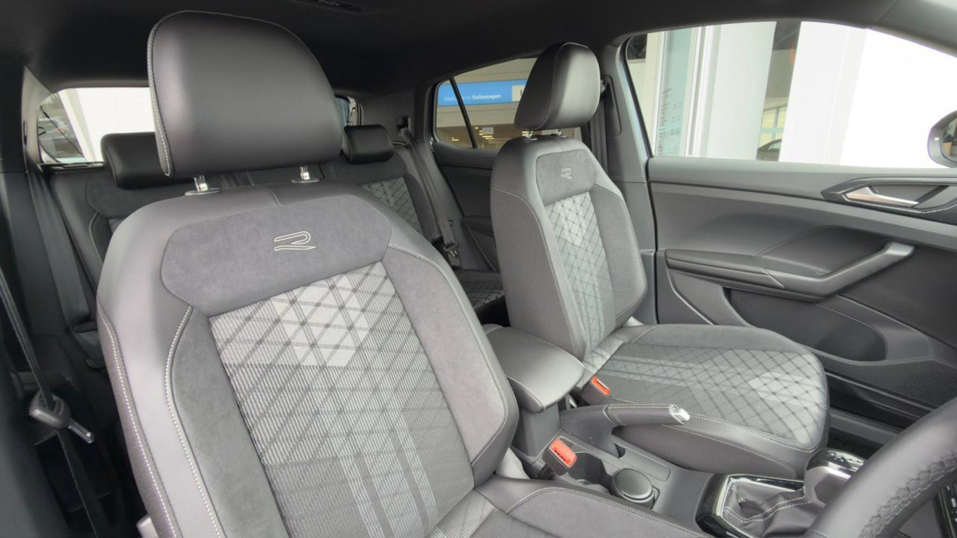 2026 VOLKSWAGEN T-CROSS 1.0TSI R-Line — photo 11