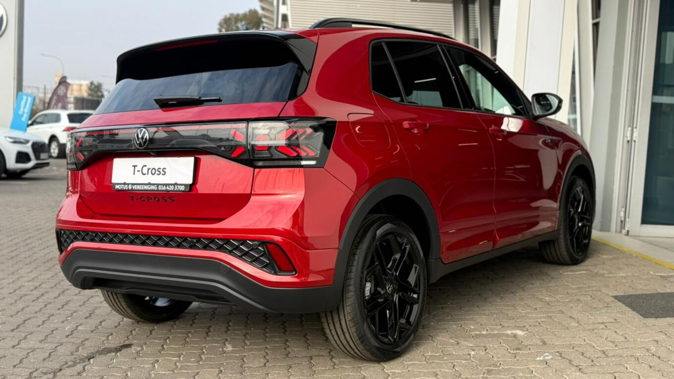 2026 VOLKSWAGEN T-CROSS 1.0TSI R-Line — photo 7