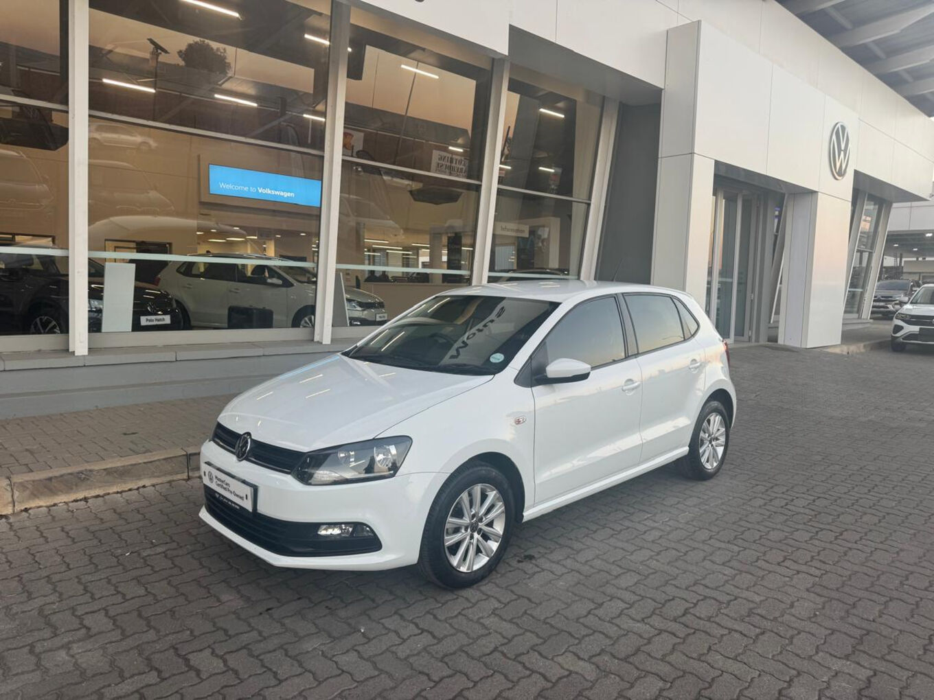 2024 VOLKSWAGEN POLO VIVO Hatch 1.4 Comfortline — photo 3
