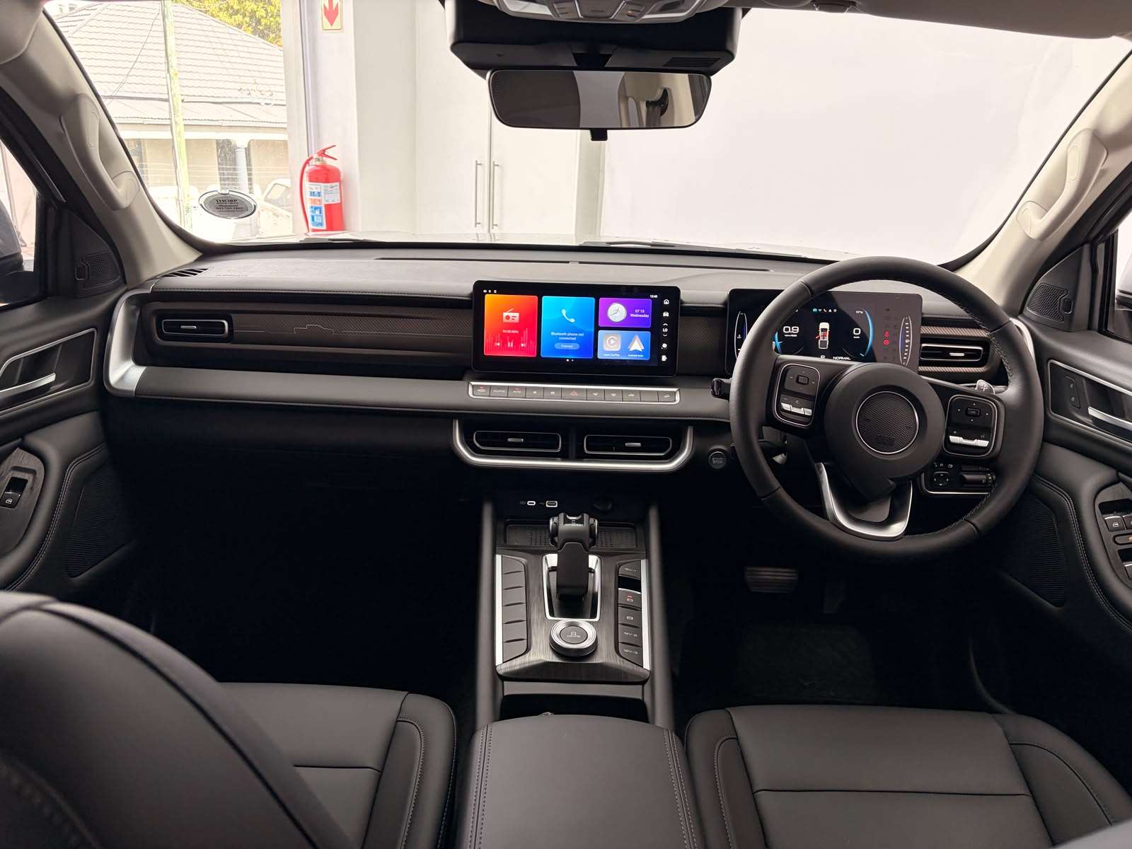 2026 GWM P300 D-Cab 2.4TD LS 4X2 AT - Image 8