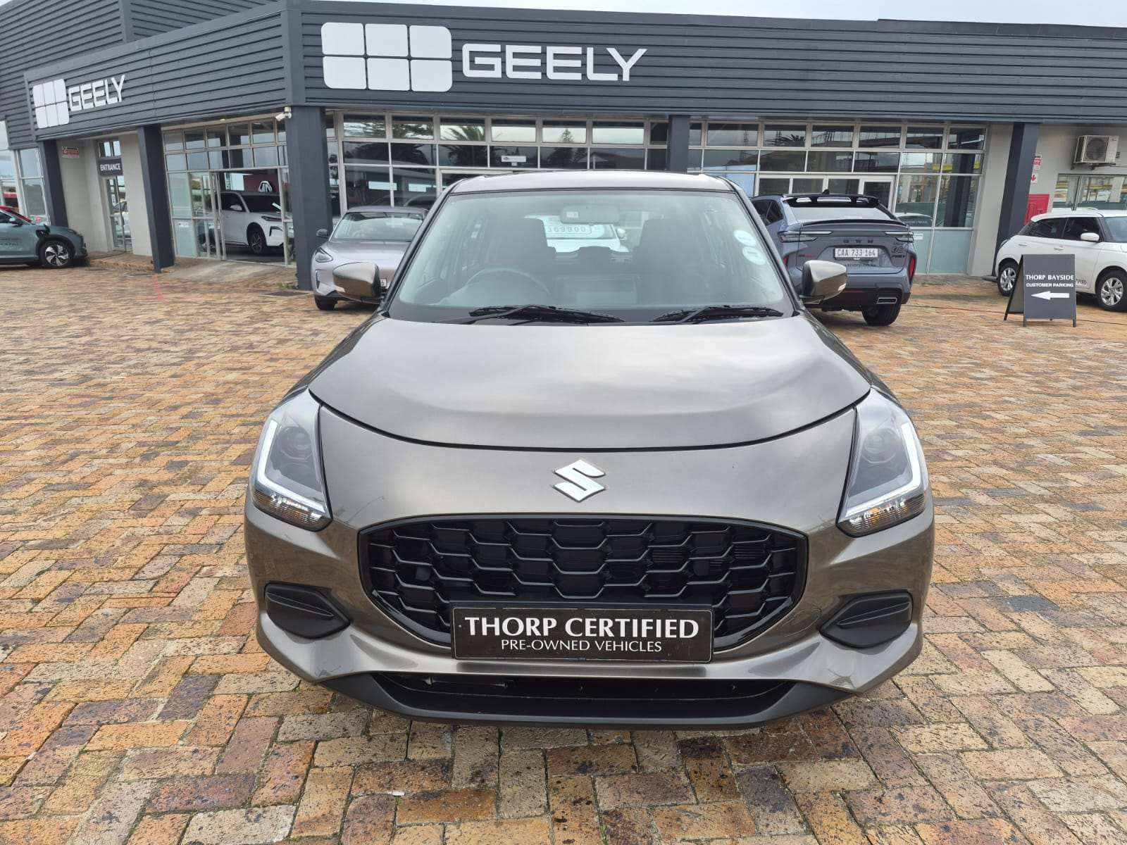 2025 Suzuki Swift 1.2 GL MT - Image 2