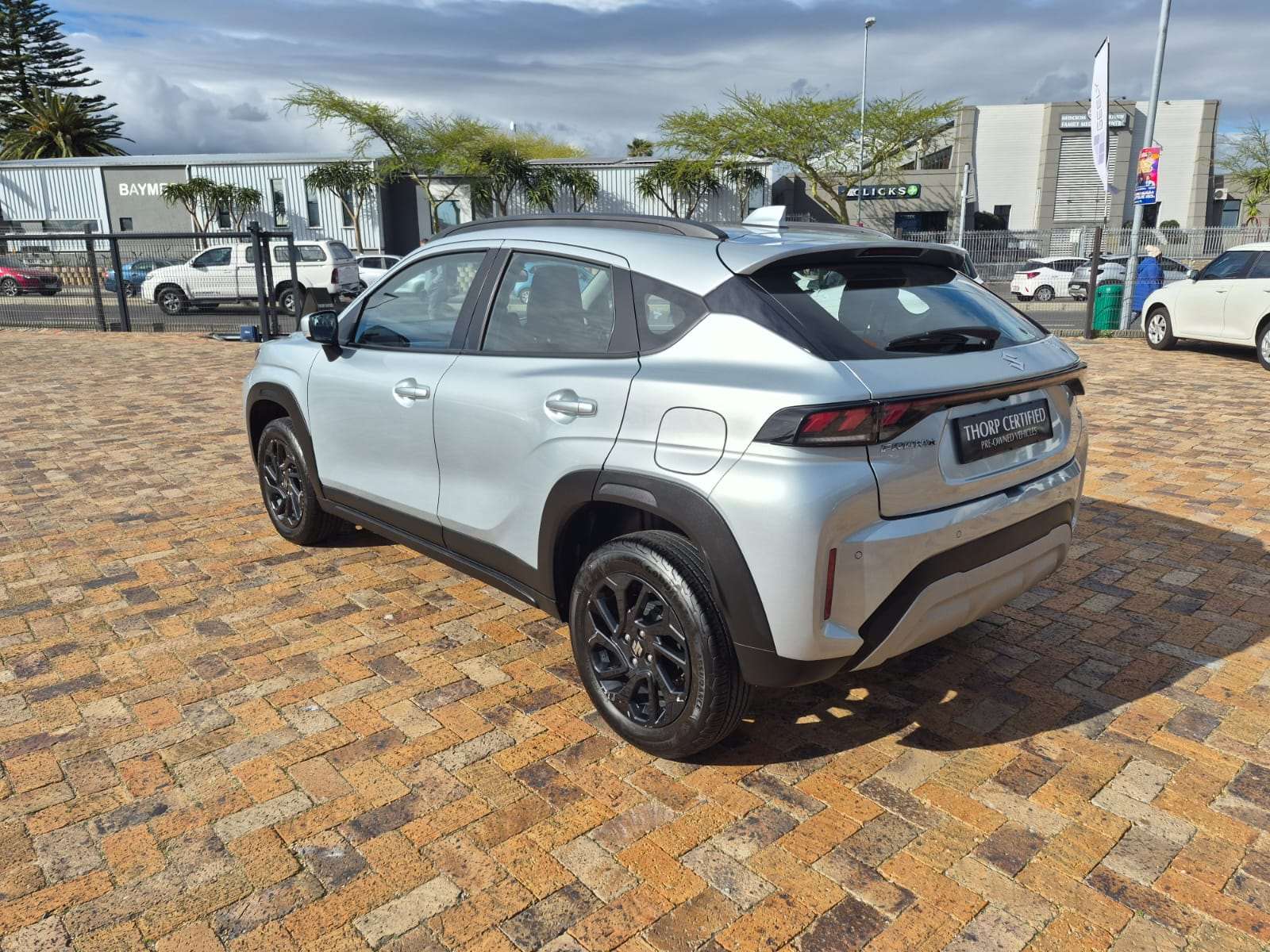 2025 Suzuki Fronx 1.5 GL A/T - Image 6
